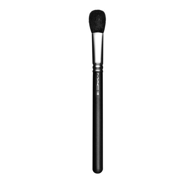 109 Small Contour Brush 109 Small Contour Brush