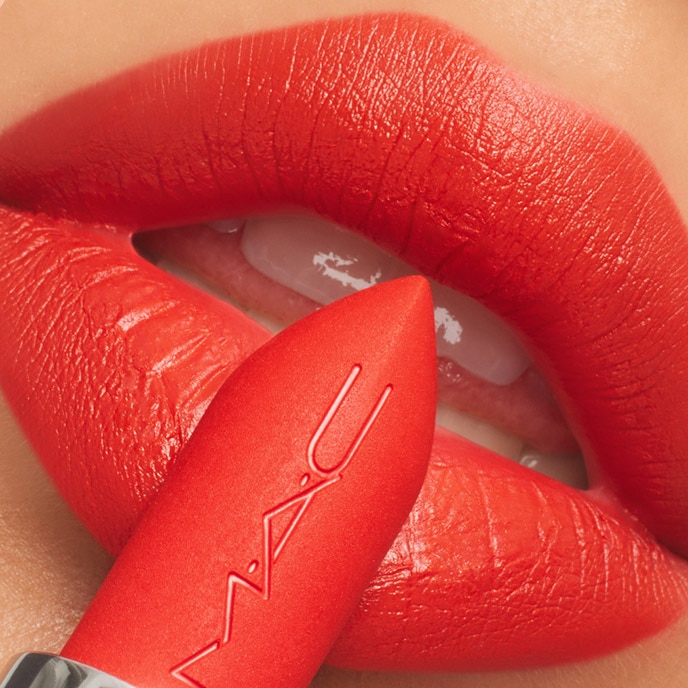 MACXIMAL MATTE LIPSTICK IN LADY DANGER