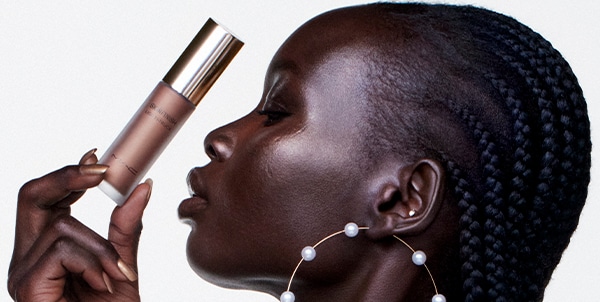 M·A·C VIVA GLAM